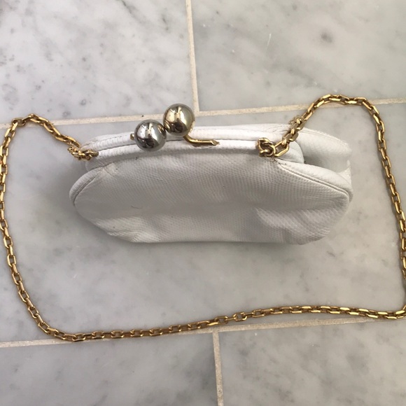 💯authentic Judith Lieber white clutch 6.5”w x 6”l - Picture 3 of 8